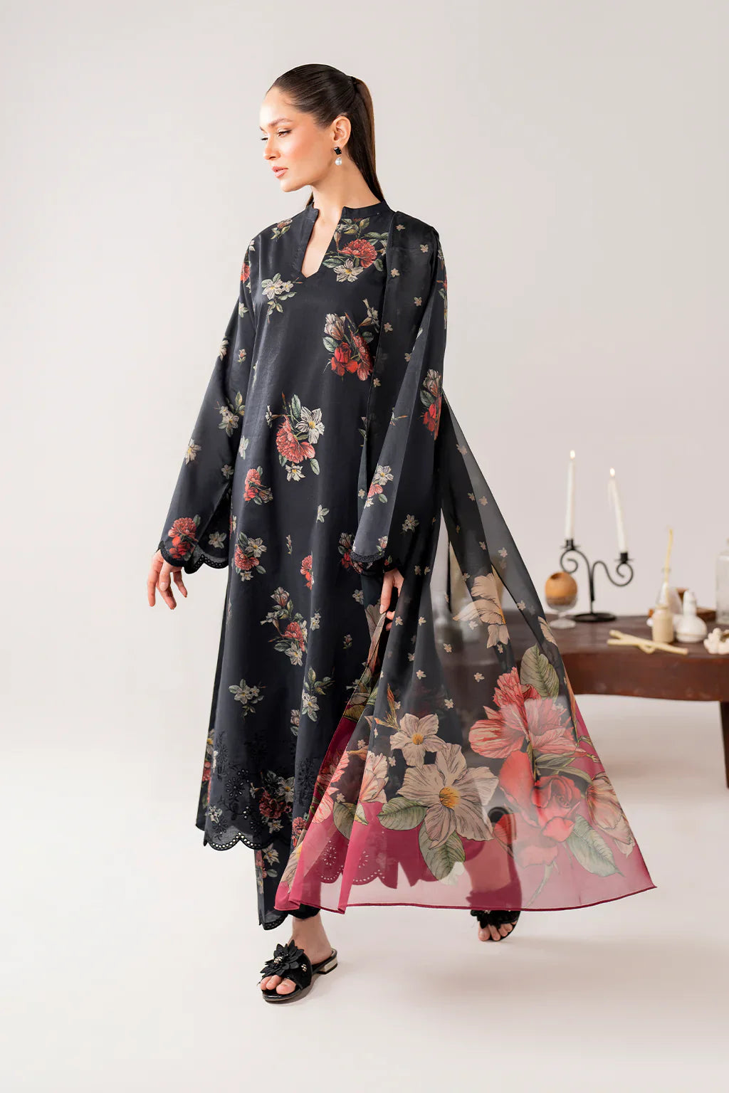 Unstitched Digital Printed Lawn 3Pc Suit