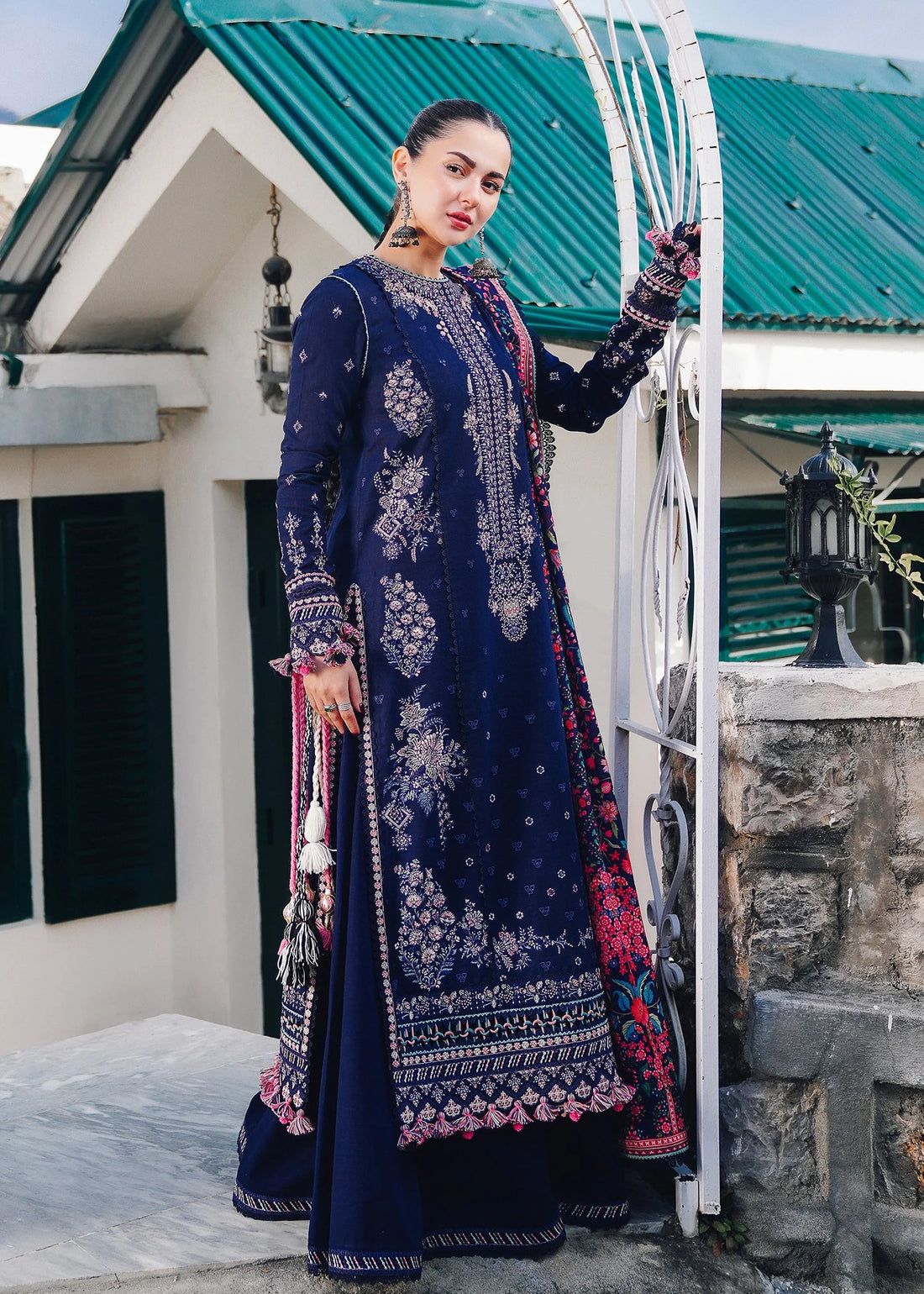 Unstitched Embroidered Lawn 3Pc Suit