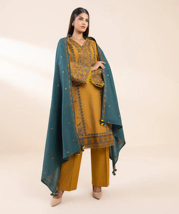 Unstitched Embroidered Winter 3Pc Suit