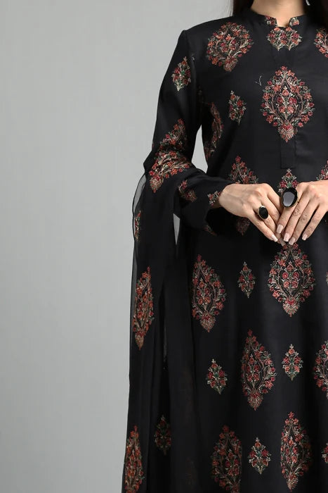 Unstitched Embroidered Lawn 3Pc Suit