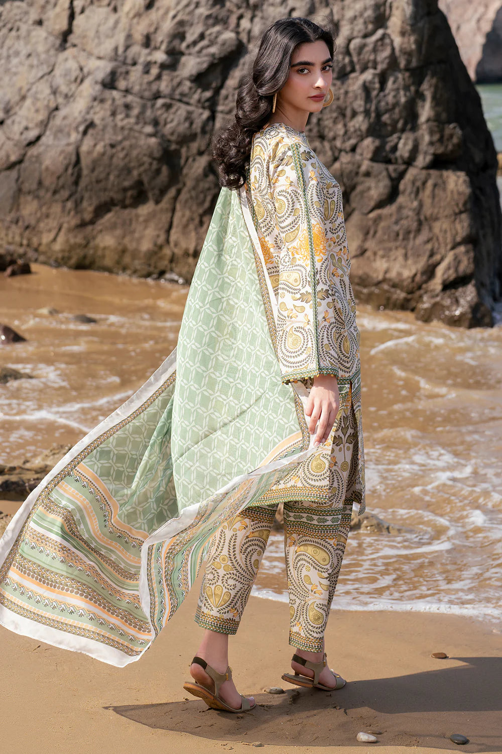 Unstitched Digital Printed Lawn 3Pc Suit