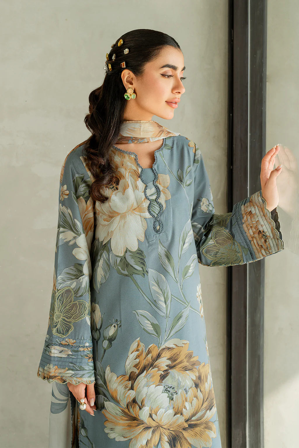 Unstitched Digital Printed Lawn 3Pc Suit