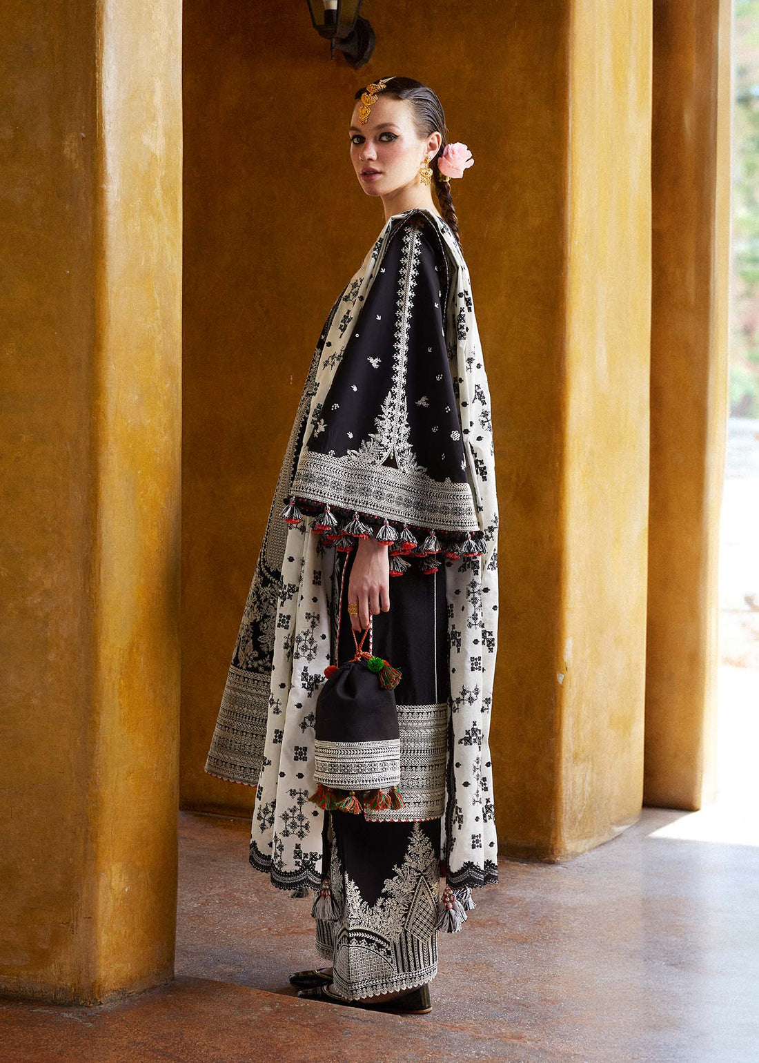 Unstitched Embroidered Lawn 3Pc Suit