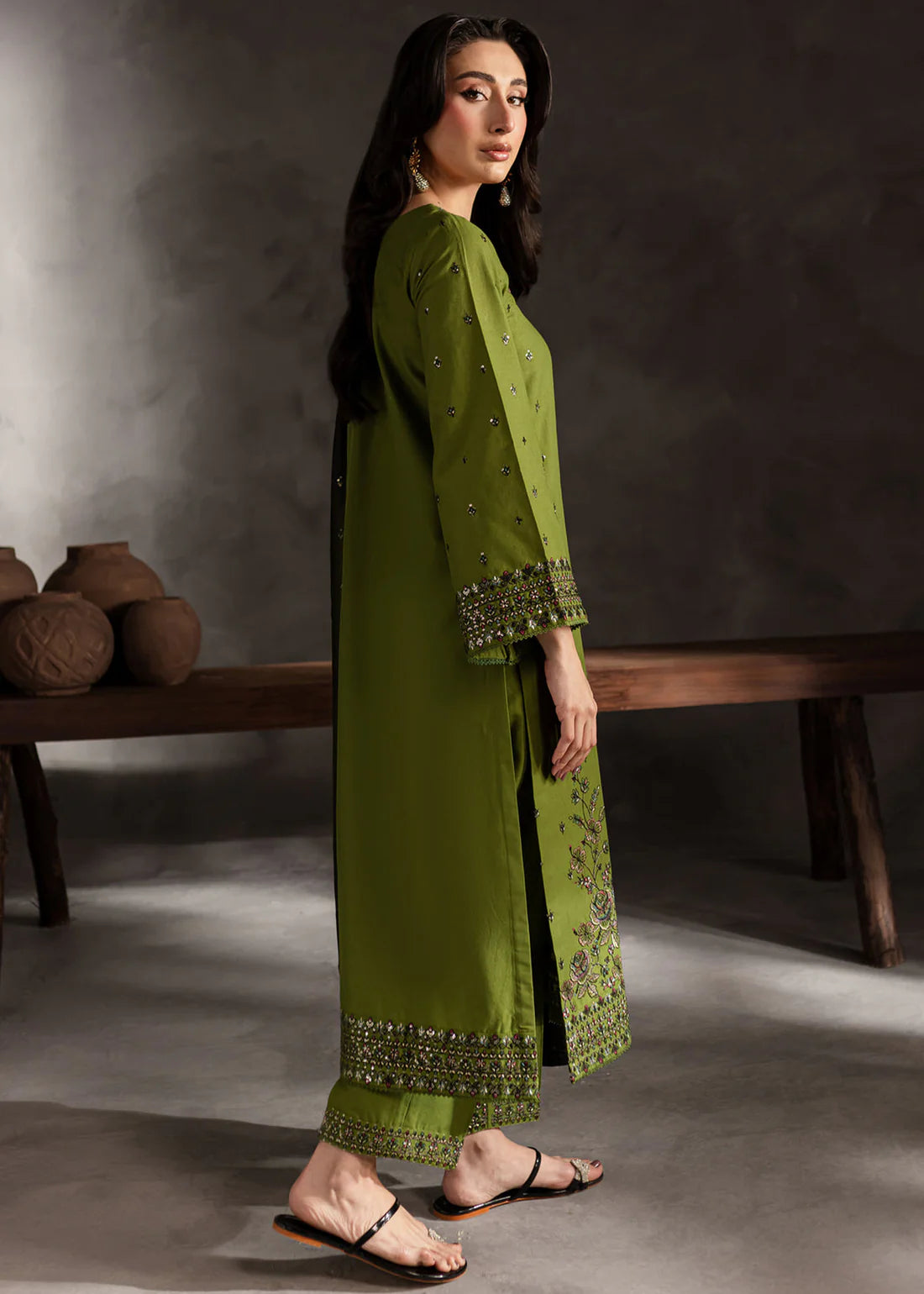 Unstitched Embroidered Winter 3Pc Suit