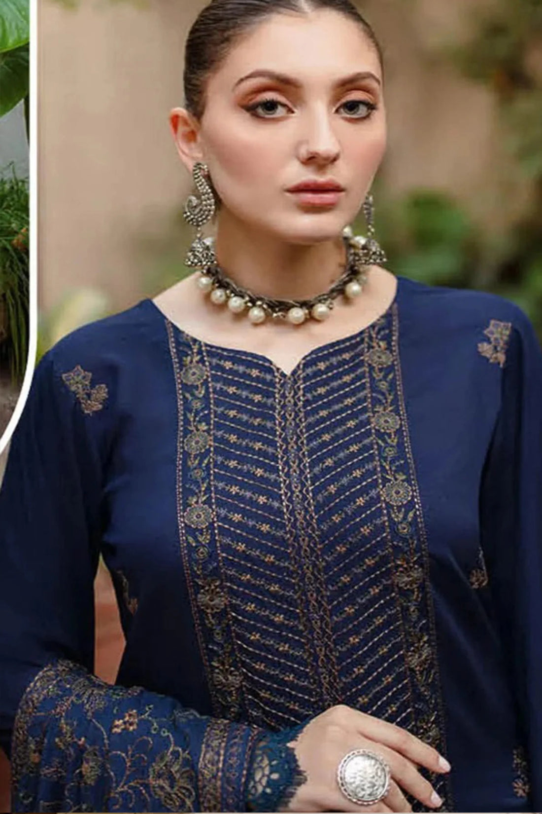 Unstitched Embroidered Winter 3Pc Suit