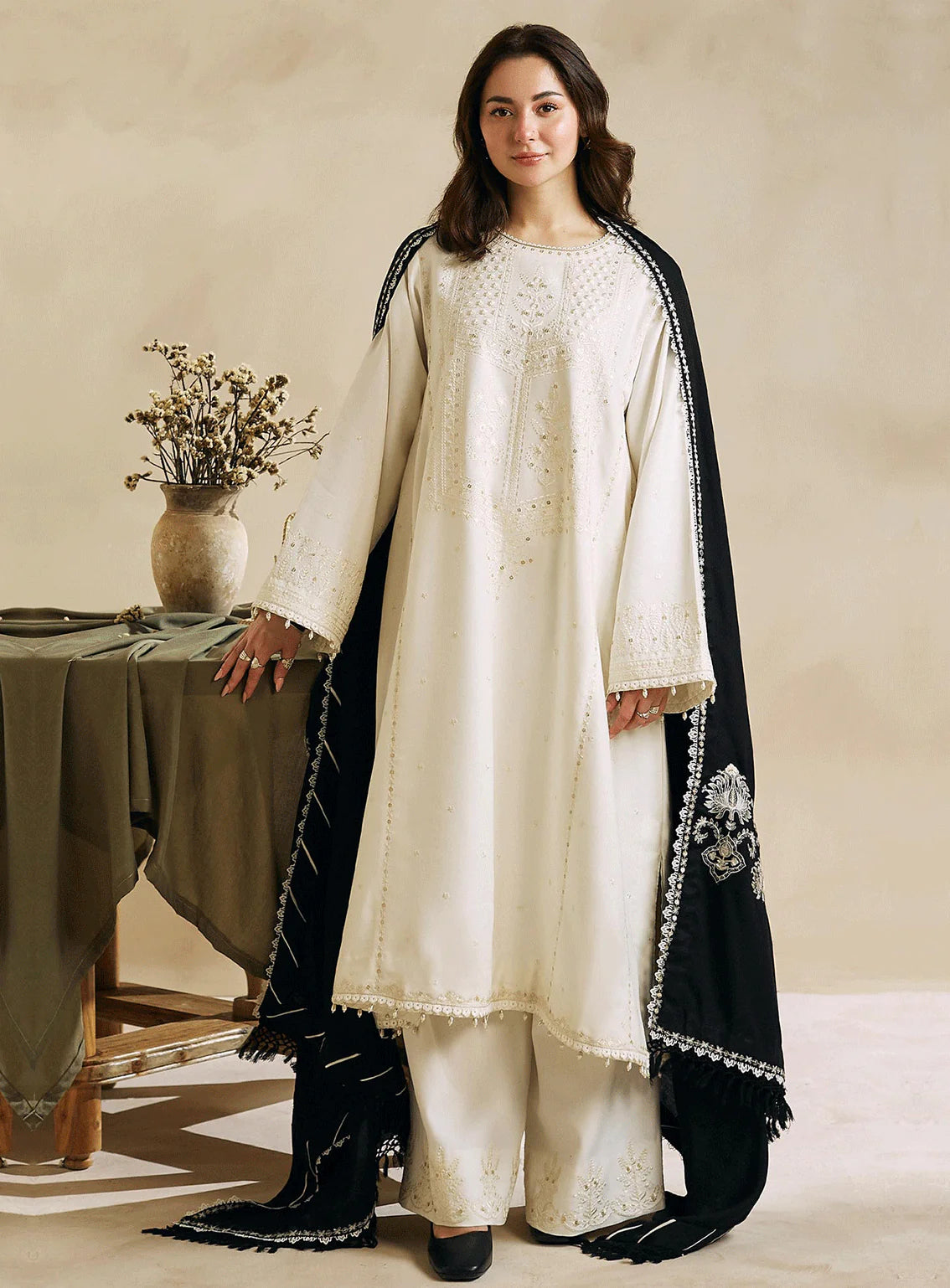 Unstitched Embroidered Winter 3Pc Suit