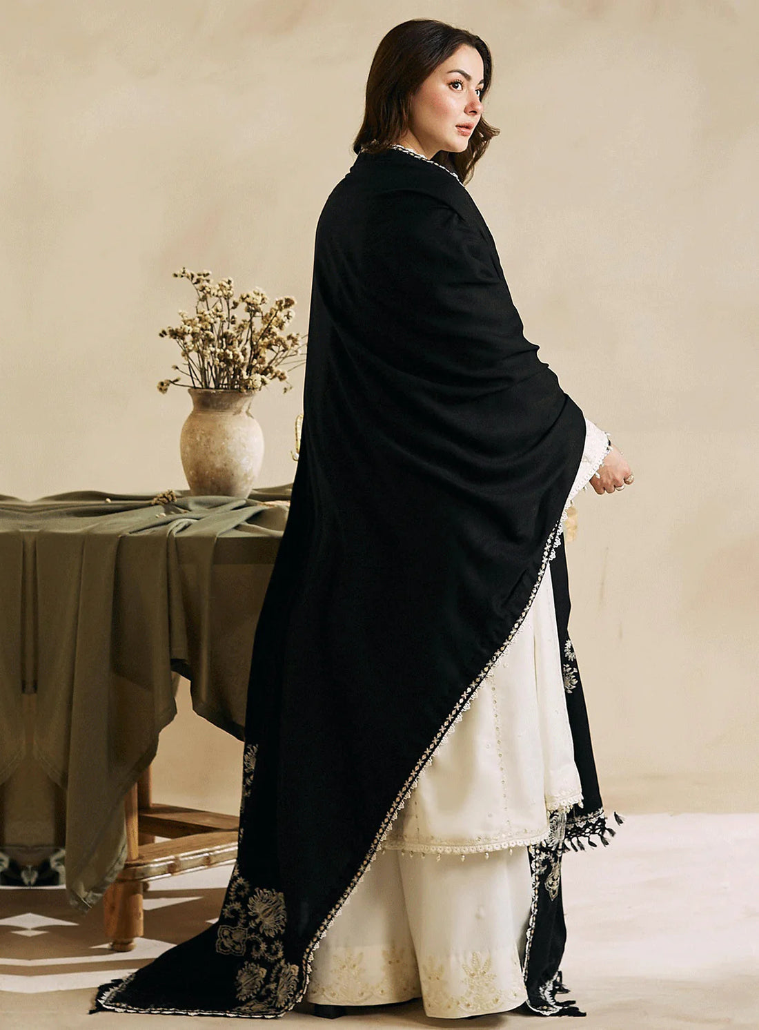 Unstitched Embroidered Winter 3Pc Suit