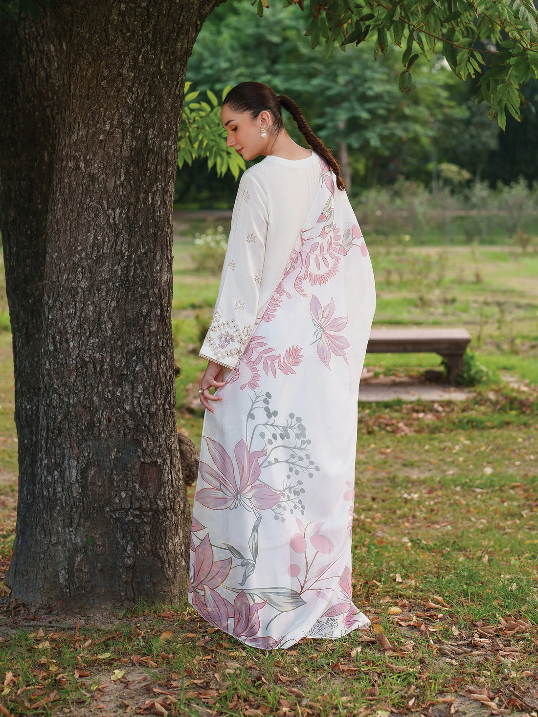 Unstitched Embroidered Lawn 3Pc Suit