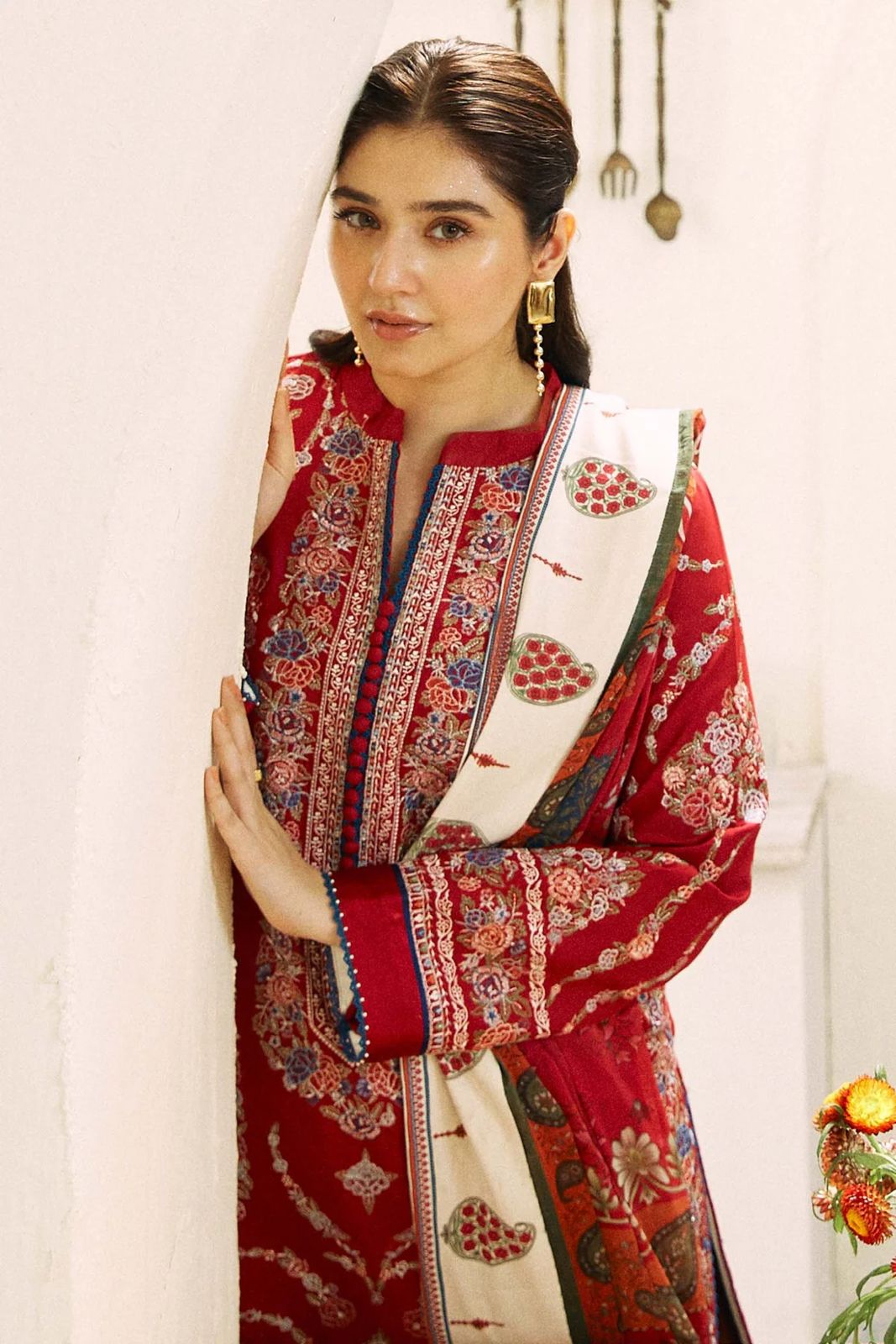 Unstitched Embroidered Lawn 3Pc Suit