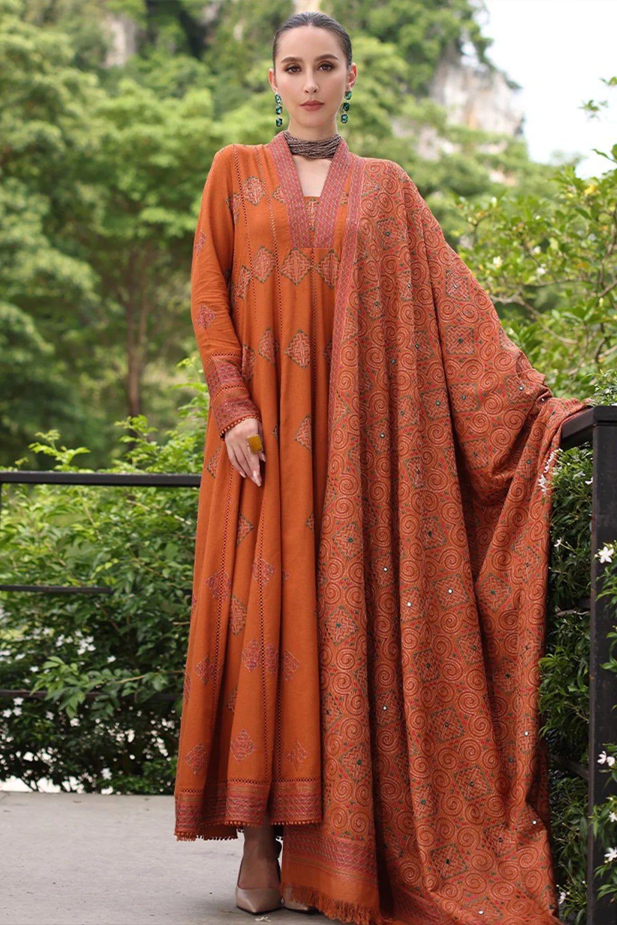 Unstitched Embroidered Winter 3Pc Suit